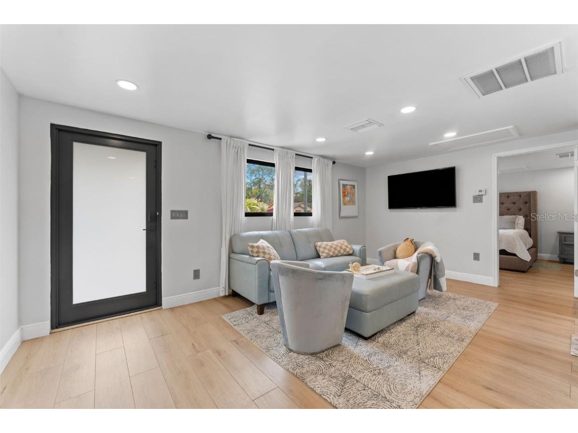 8835 W Patterson Street Tampa FL 33615 TB8429666 image6