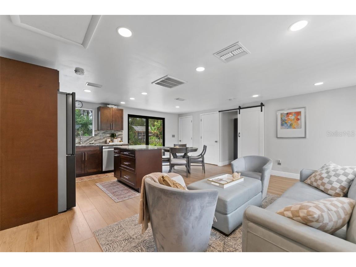 8835 W Patterson Street Tampa FL 33615 TB8429666 image7