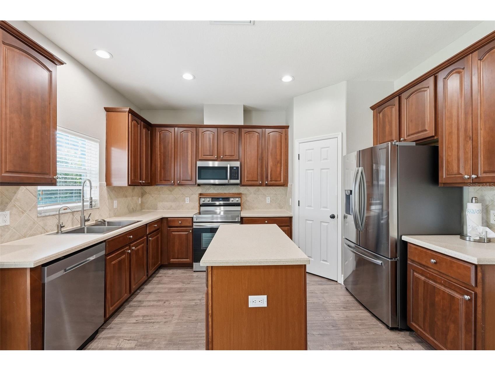 8836 Cameron Crest Drive Tampa FL 33626 TB8512553 image10