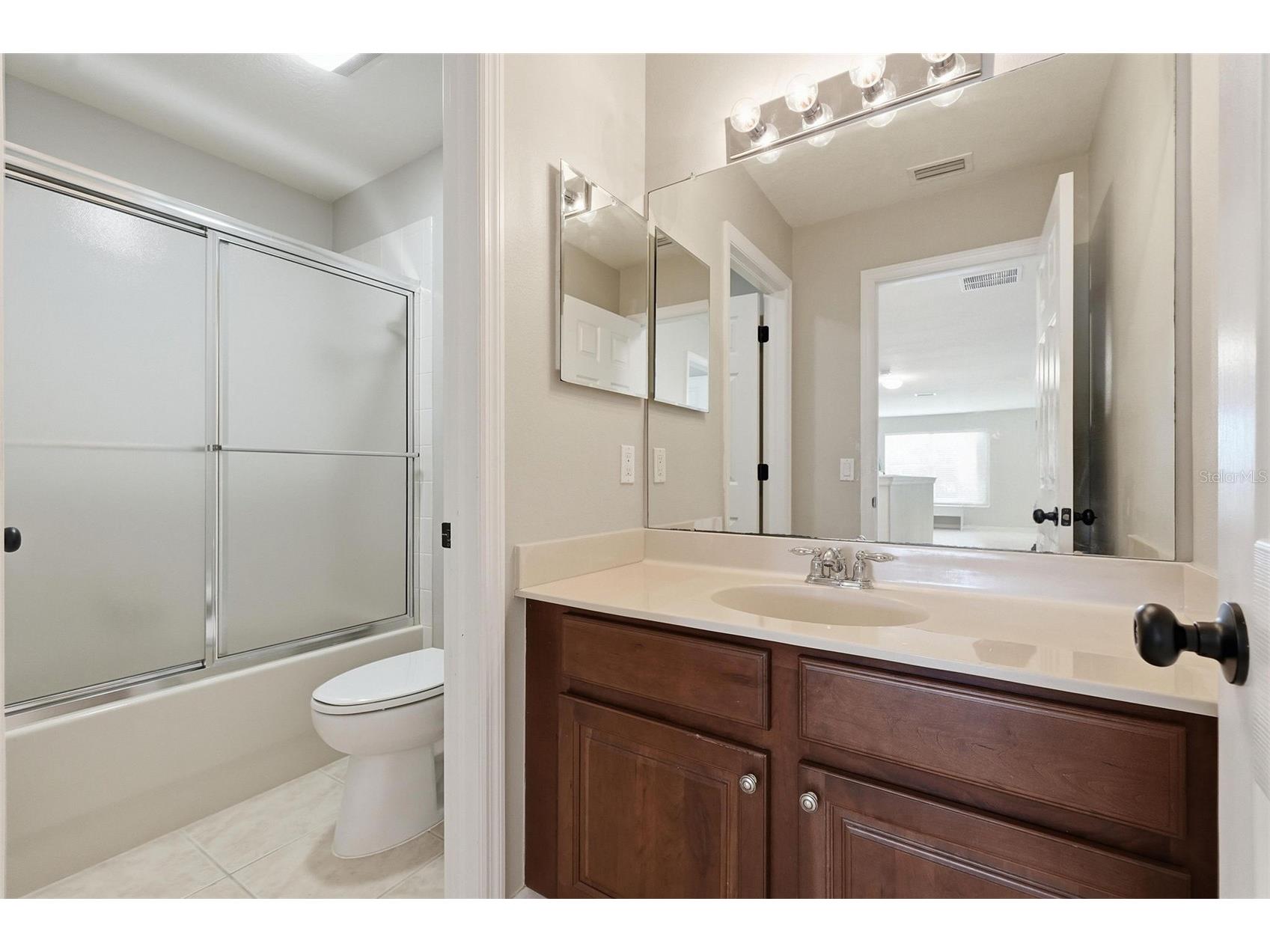 8836 Cameron Crest Drive Tampa FL 33626 TB8512553 image34