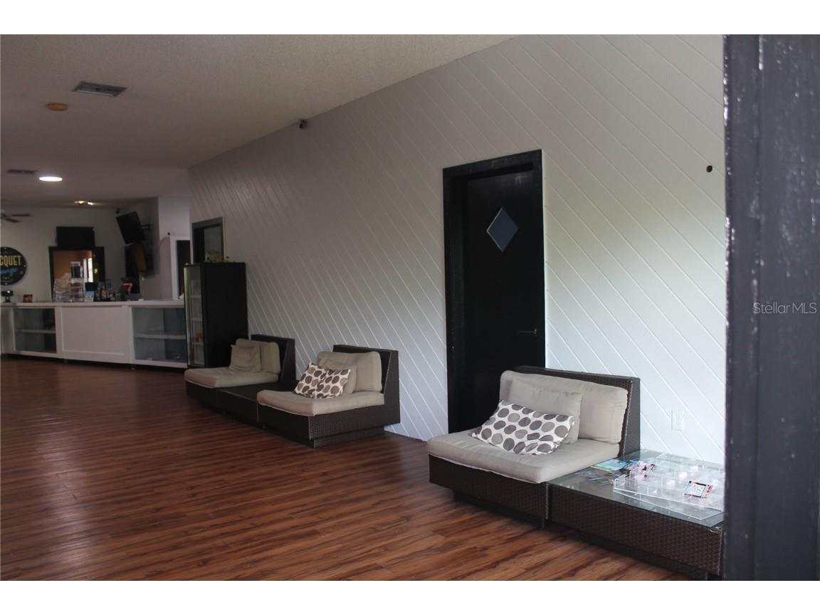 8836 Us Highway 19 #CAFE Port Richey FL 34668 TB8370203 image3