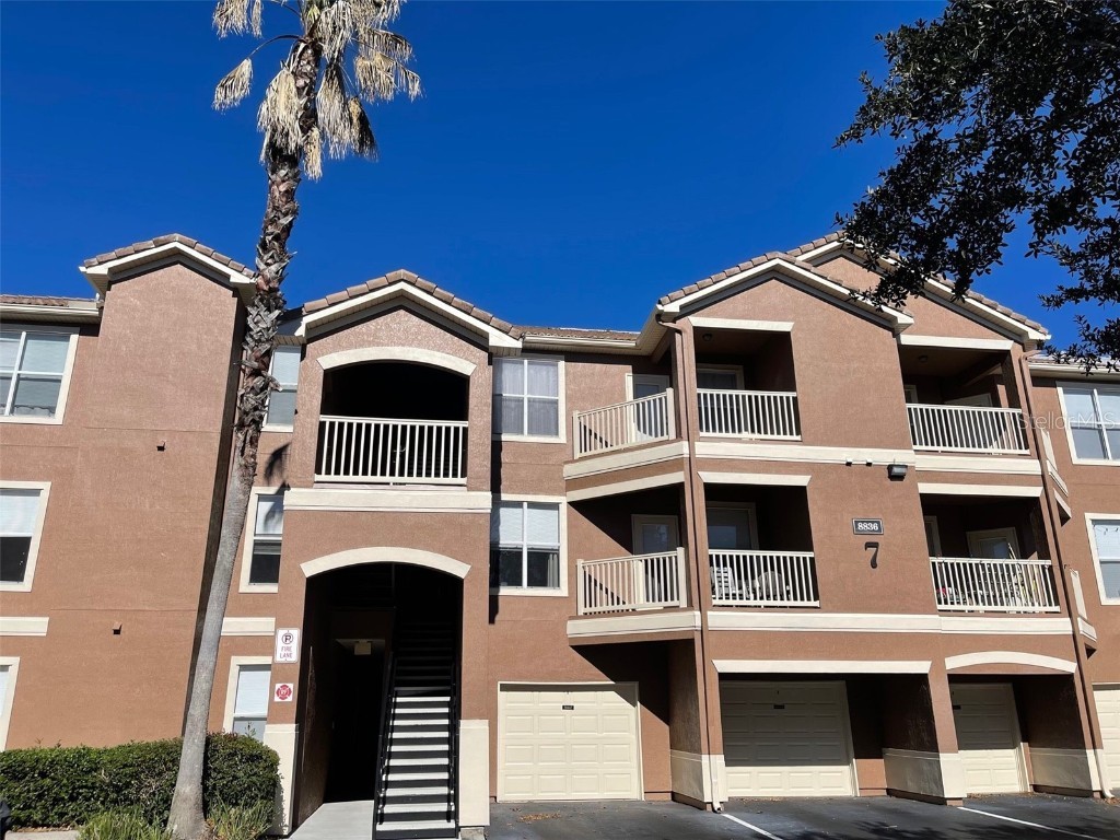 8836 Villa View Circle #201 Orlando FL 32821 O6183669 image1