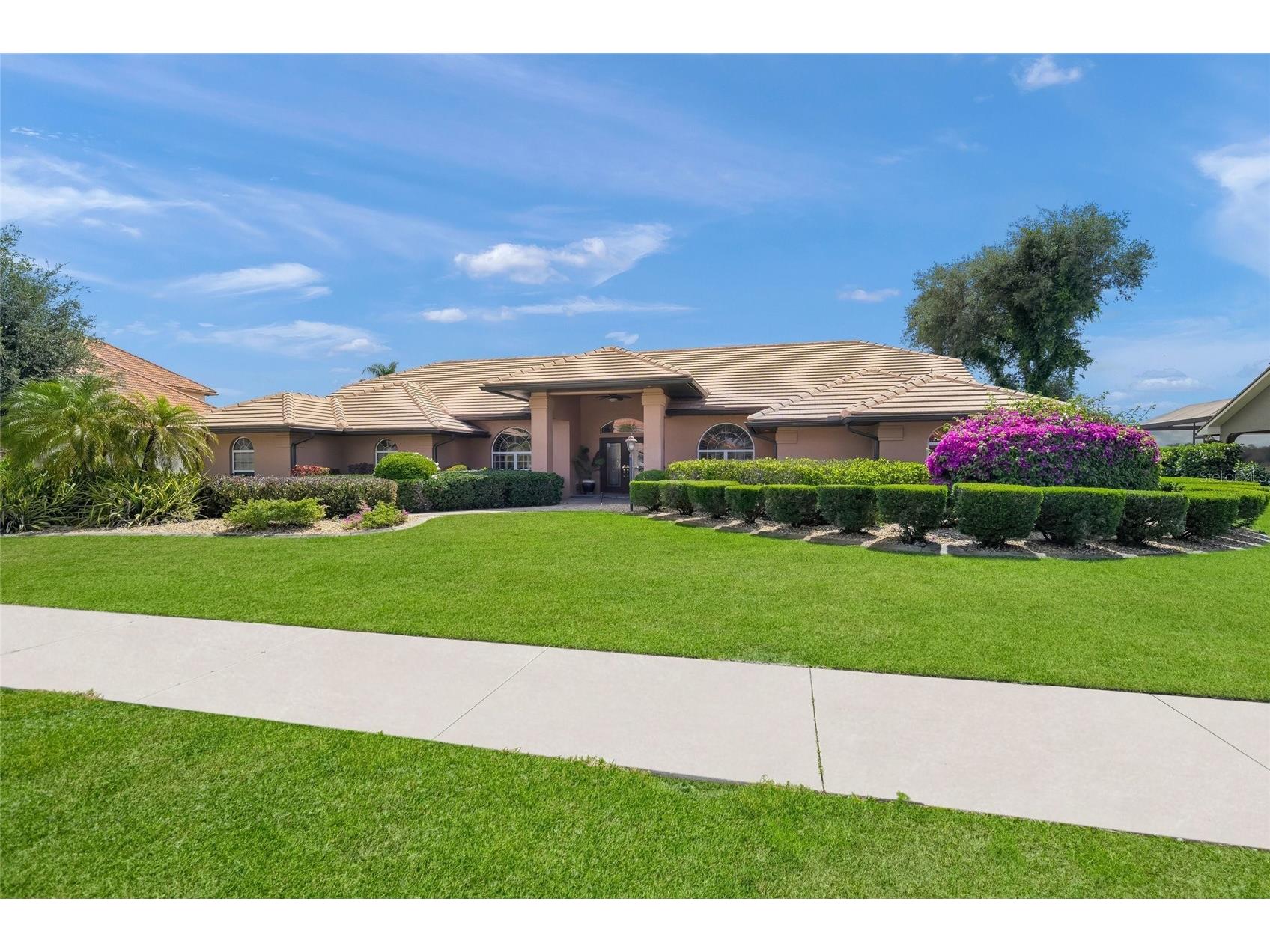 8838 Wild Dunes Drive Sarasota FL 34241 A4692498 image3