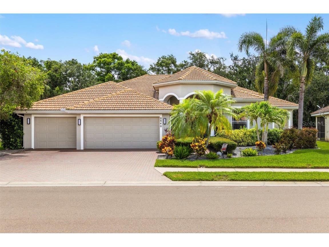 8840 Brookfield Terrace Bradenton FL 34212 A4656192 image1