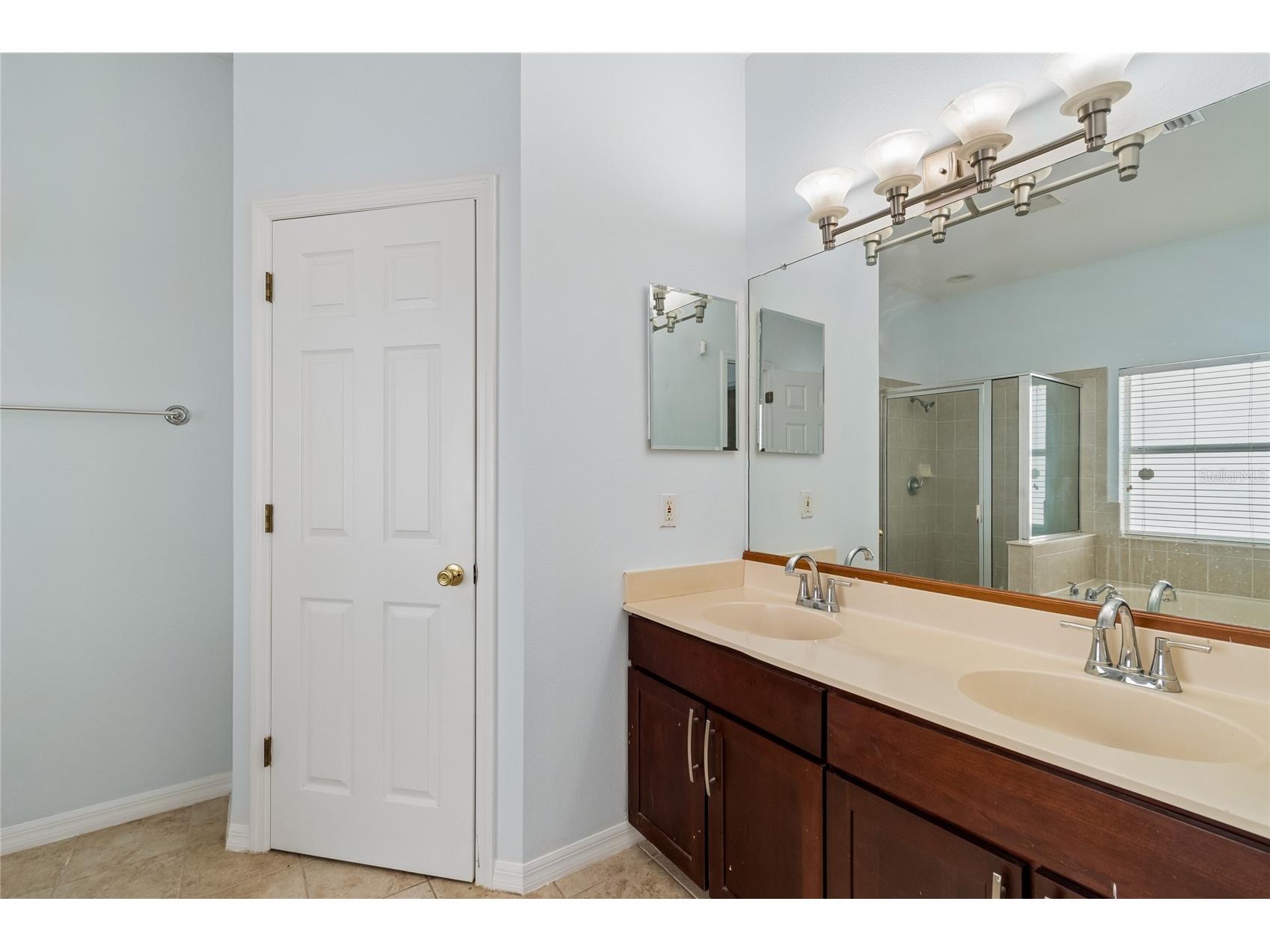 8840 Cameron Crest Drive Tampa FL 33626 TB8495082 image11
