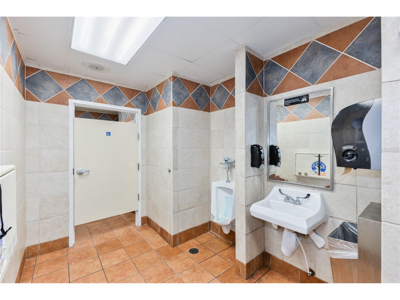 8841 Commodity Circle Orlando FL 32819 O6407897 image22