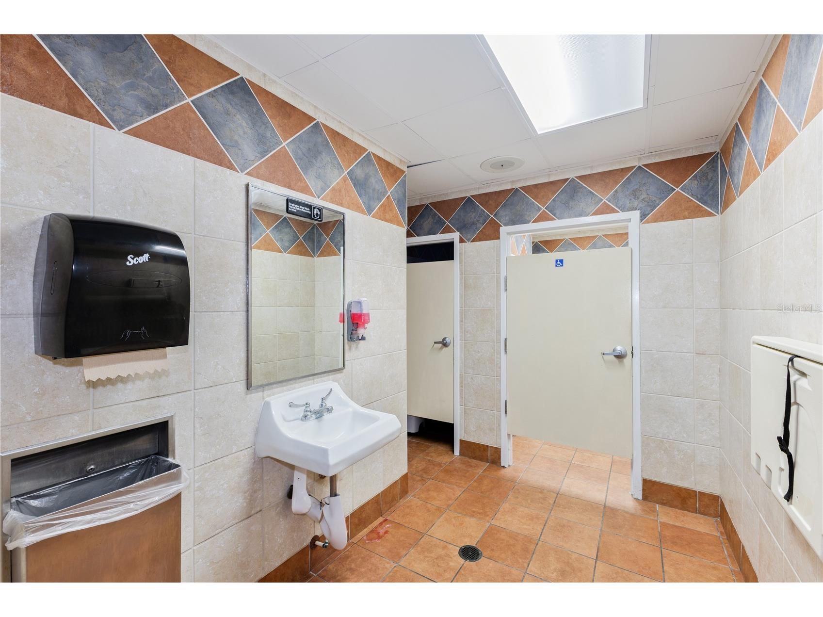8841 Commodity Circle Orlando FL 32819 O6407897 image23