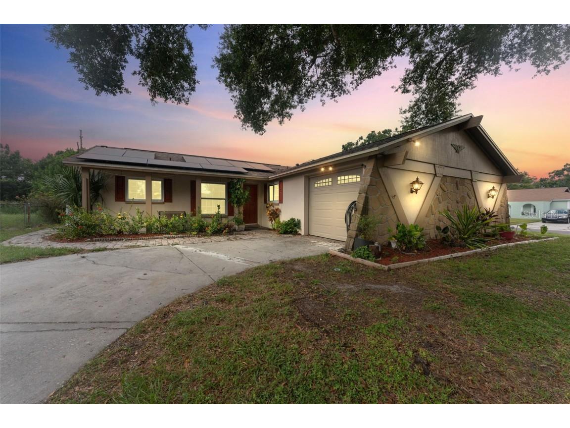 8841 Oak Circle Tampa FL 33615 TB8420636 image1