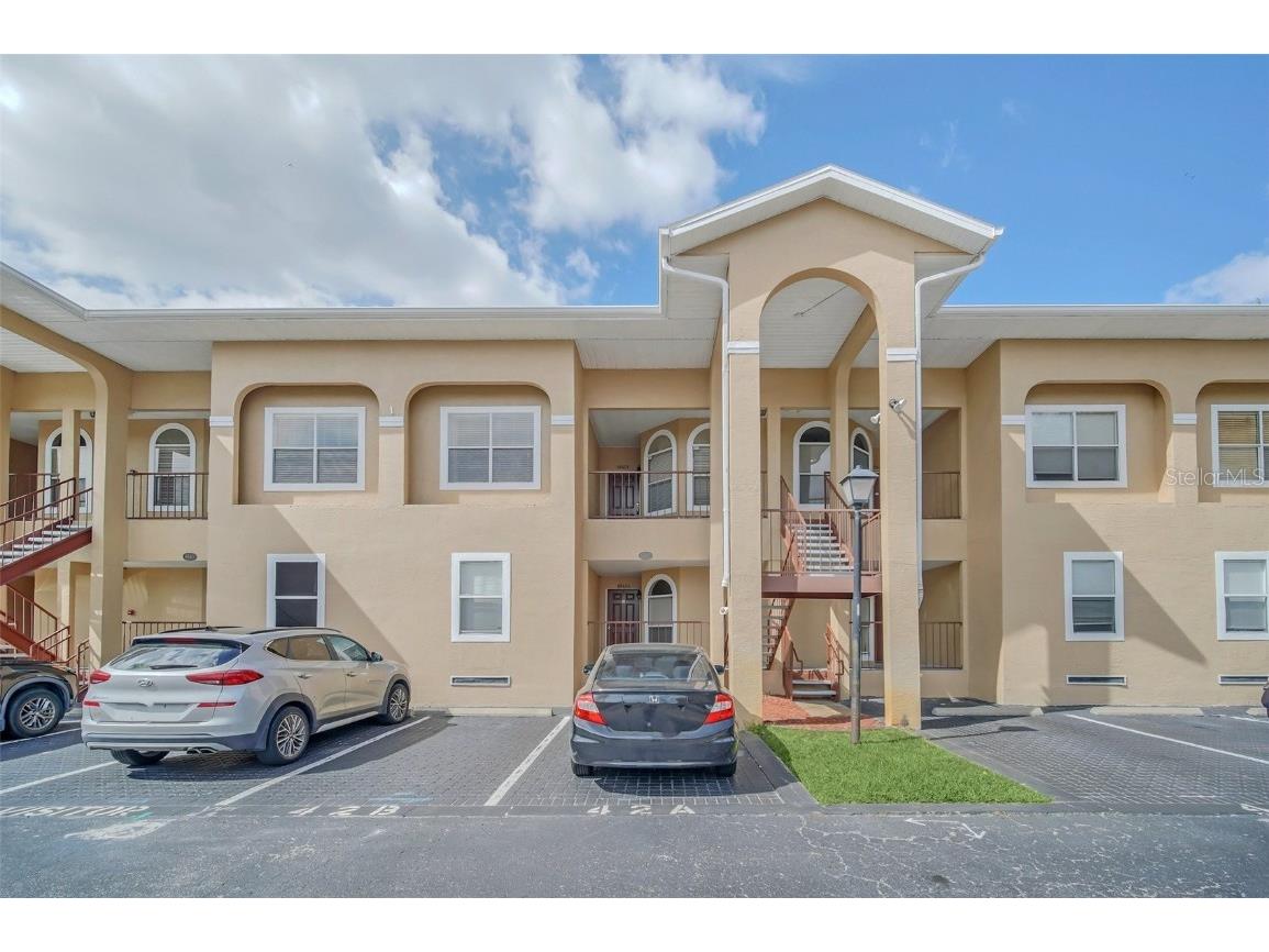 8842 Coral Palms Court #B Kissimmee FL 34747 O6154207 image1