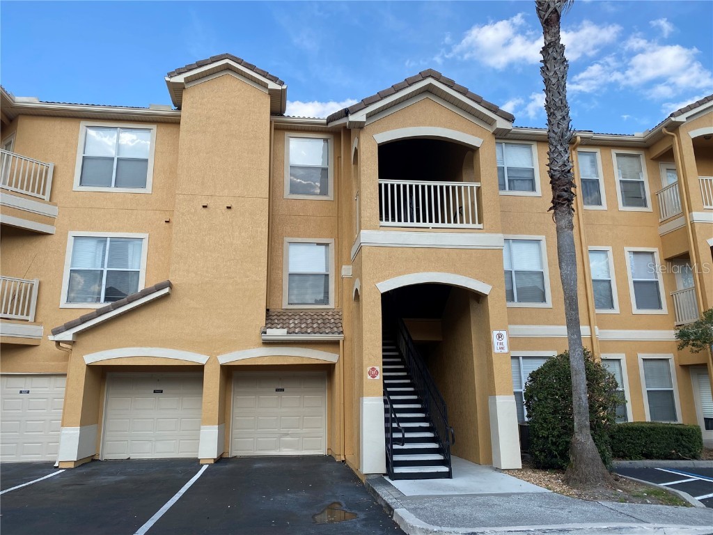 8842 Villa View Circle #308 Orlando FL 32821 O6093196 image1