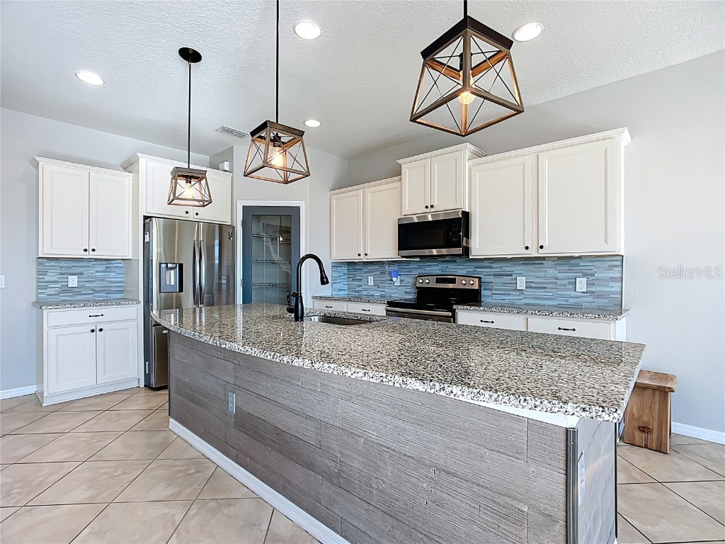 8843 Conway Road Polk City FL 33868 L4956179 image11