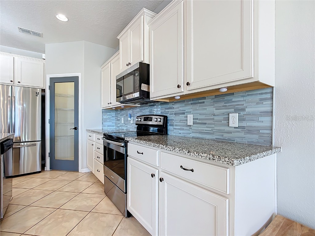 8843 Conway Road Polk City FL 33868 L4956179 image15