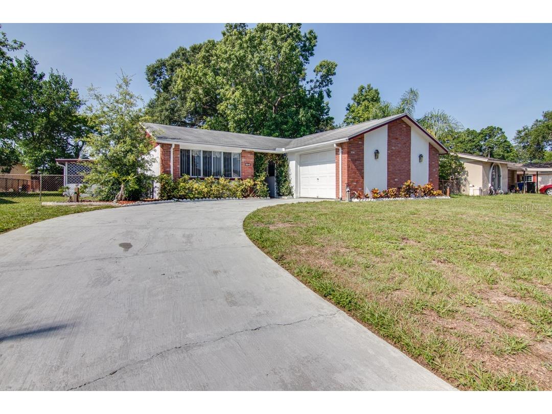 8845 Oak Circle Tampa FL 33615 T3453992 image1