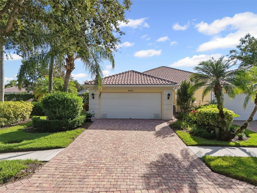 8846 Estepona Court Sarasota FL 34238 A4660586 image1