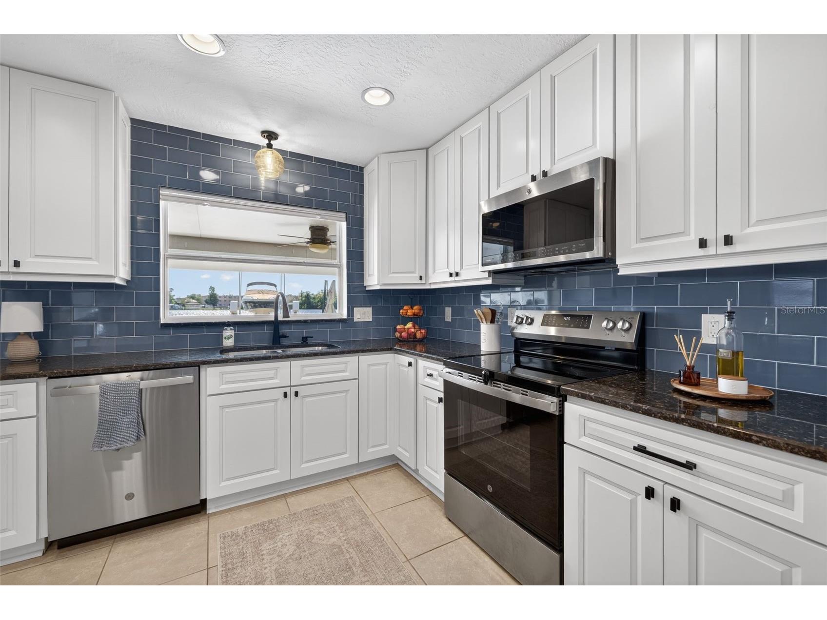 8848 Sunlit Cove Drive NE Saint Petersburg FL 33702 TB8486599 image27