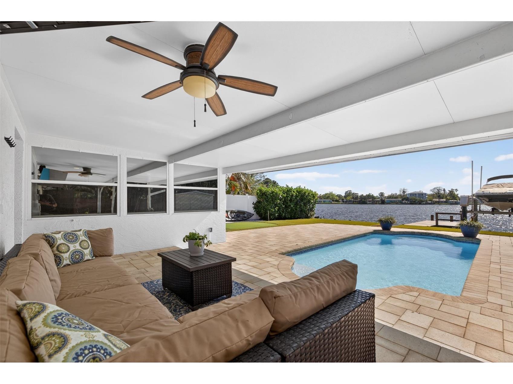 8848 Sunlit Cove Drive NE Saint Petersburg FL 33702 TB8486599 image38