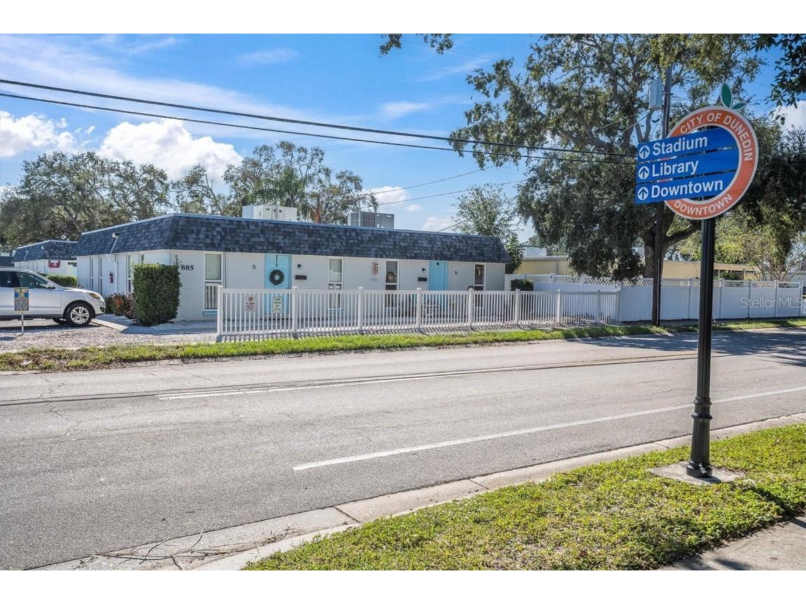 885 Beltrees Street Dunedin FL 34698 TB8325784 image2