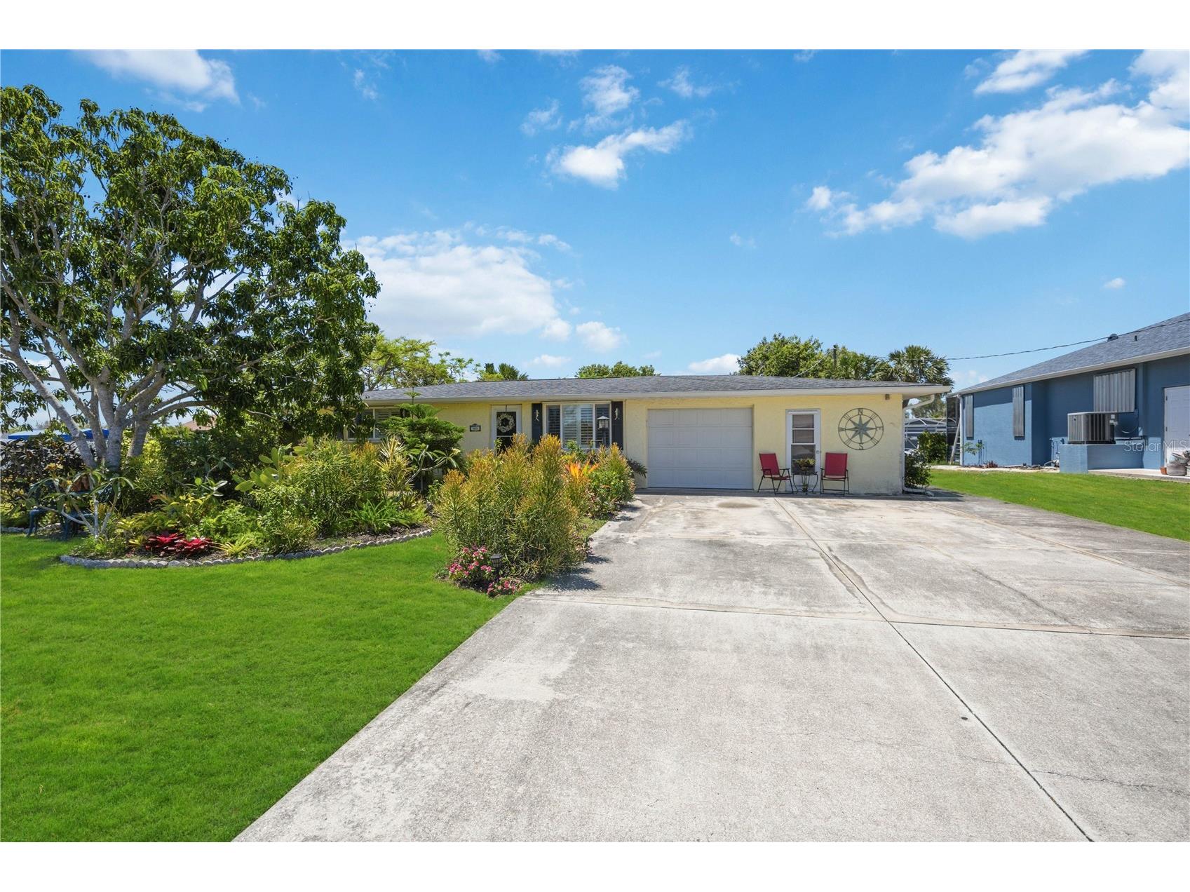 885 E 3rd Street Englewood FL 34223 C7525601 image2