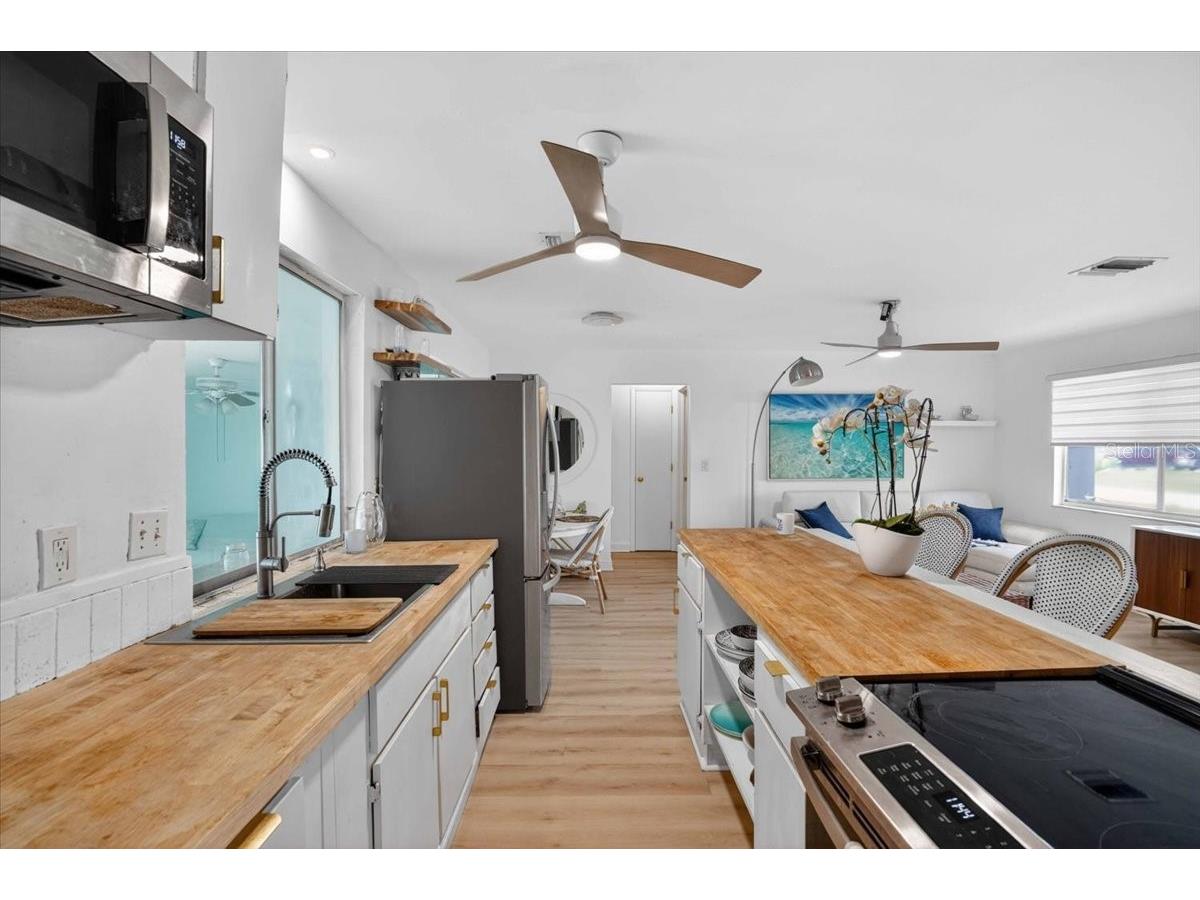 885 Fairfax Terrace NW Port Charlotte FL 33948 A4696462 image10
