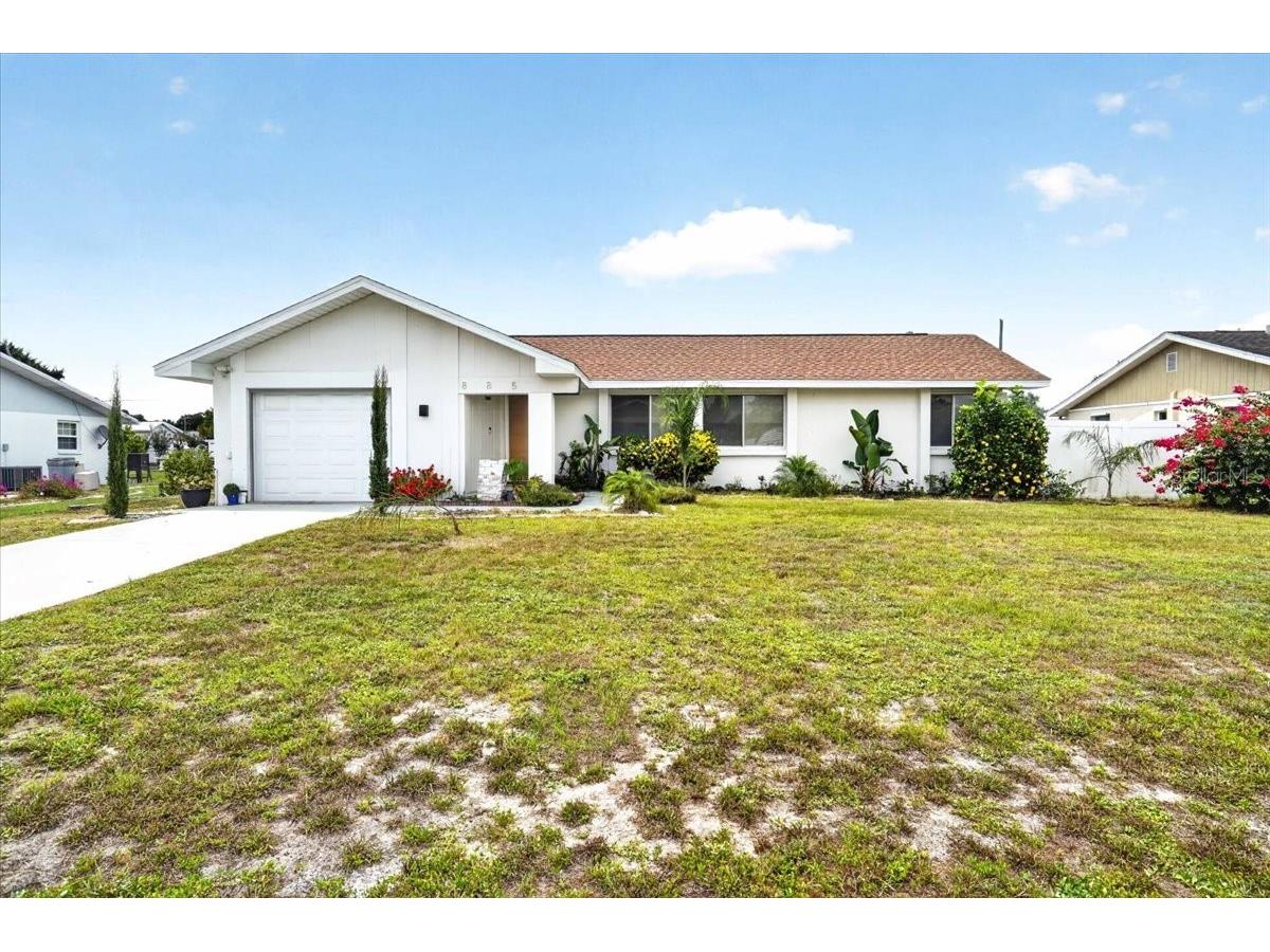885 Fairfax Terrace NW Port Charlotte FL 33948 A4696462 image3