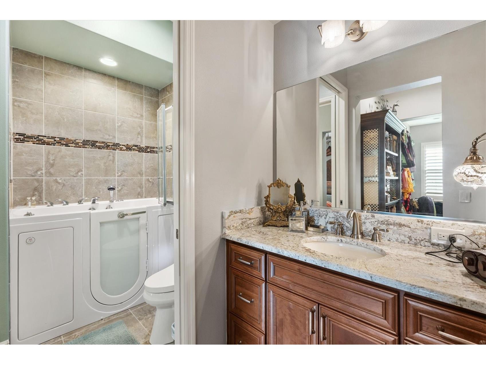 885 Iron Oak Way The Villages FL 32163 OM717593 image33