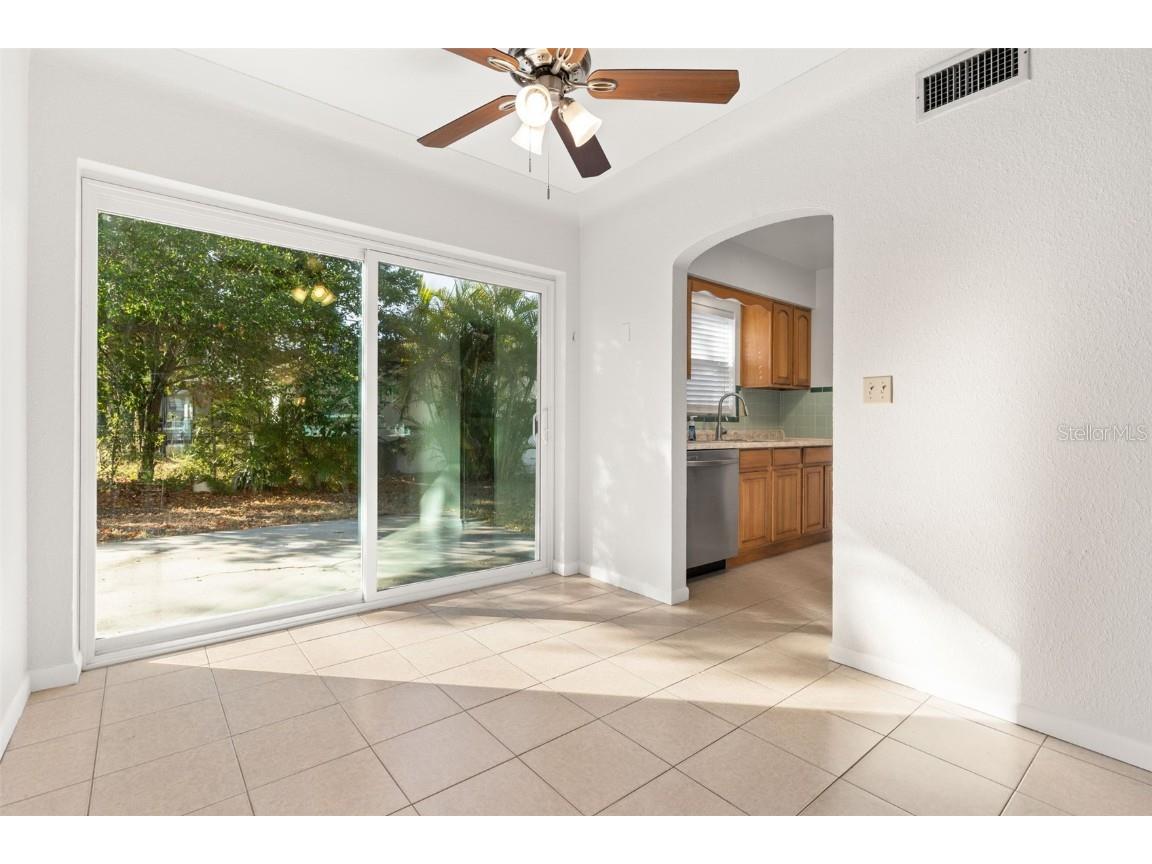 885 James Street Dunedin FL 34698 TB8451974 image6