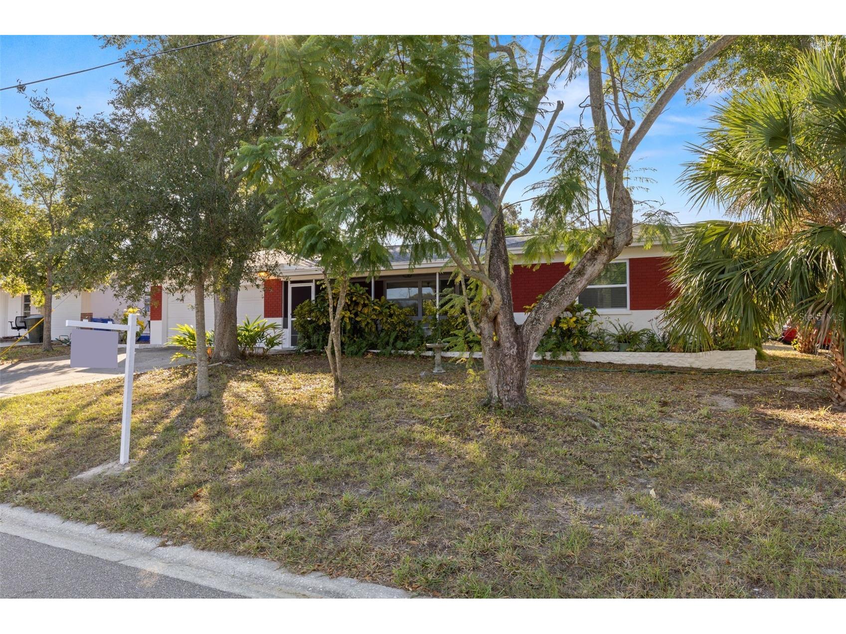 885 James Street Dunedin FL 34698 TB8471302 image7