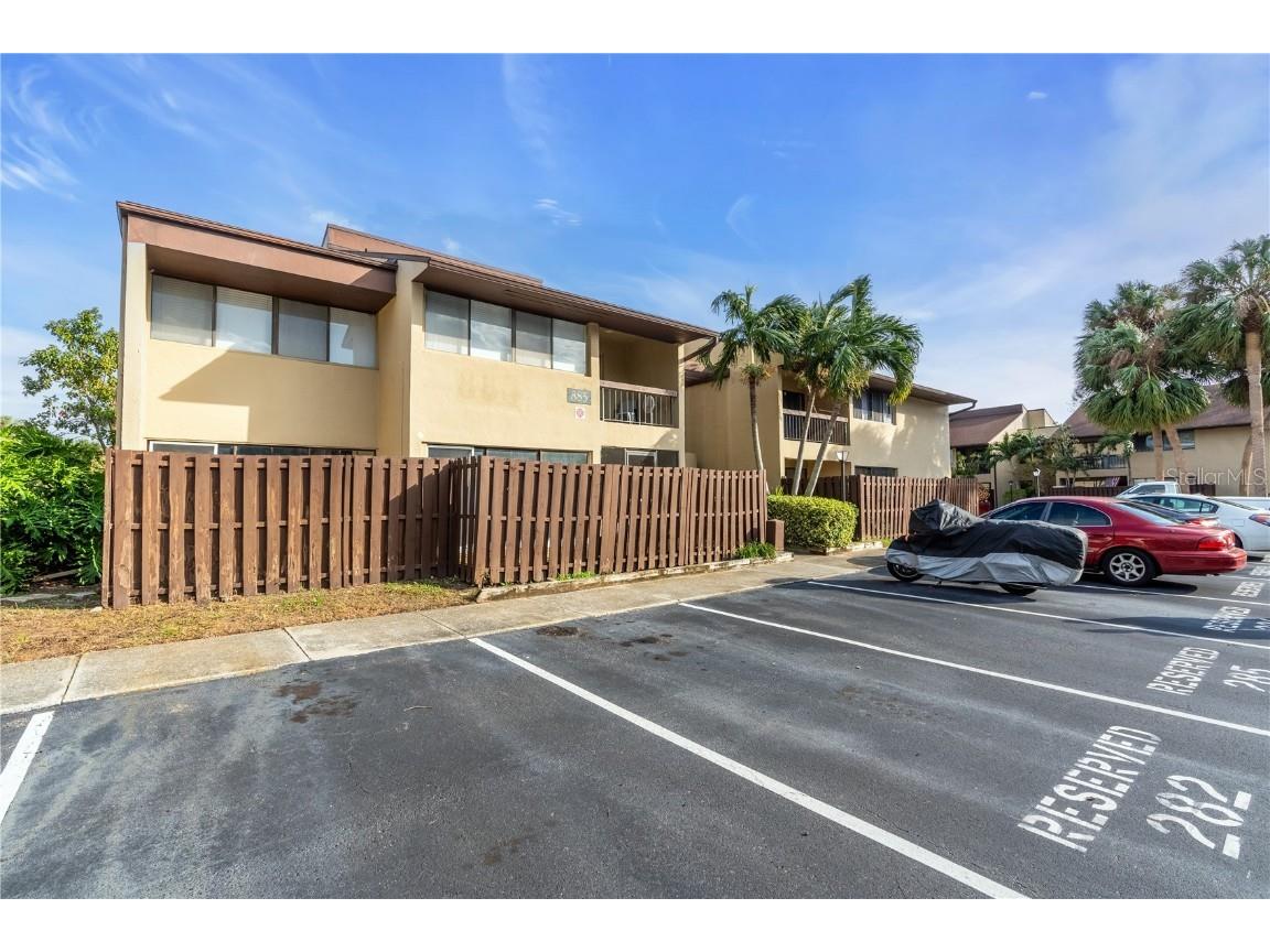885 N Village Drive N #204 Saint Petersburg FL 33716 TB8329755 image1