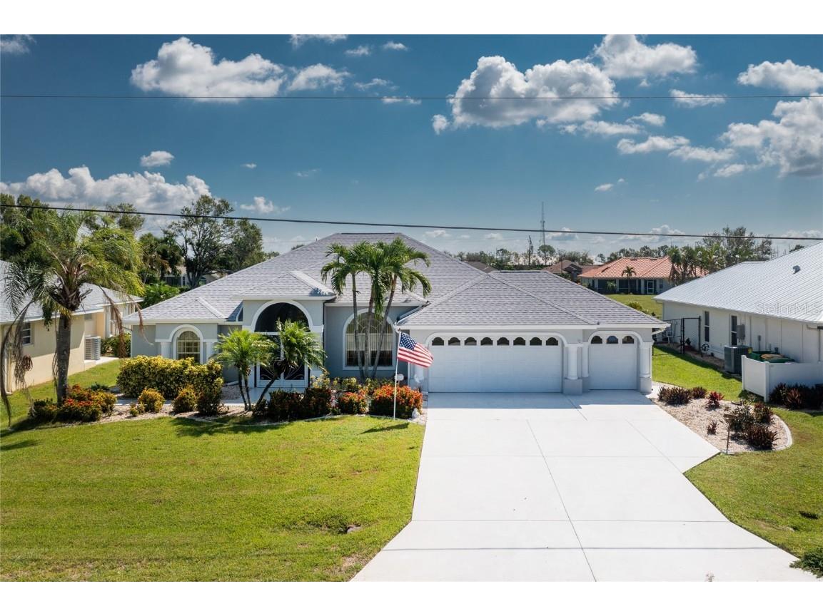 885 Rotonda Circle Rotonda West FL 33947 - ROTONDA RIVER D6132222 image1