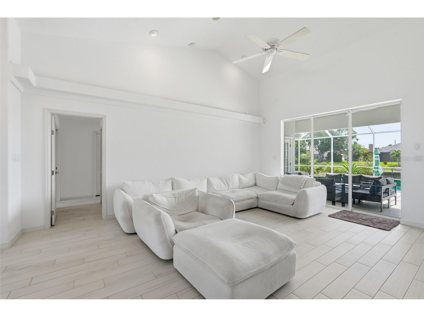 885 Rotonda Circle Rotonda West FL 33947 - ROTONDA RIVER O6400168 image12