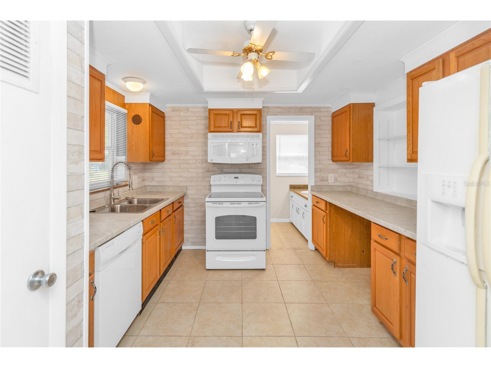 885 W Wisconsin Avenue Orange City FL 32763 O6391728 image8