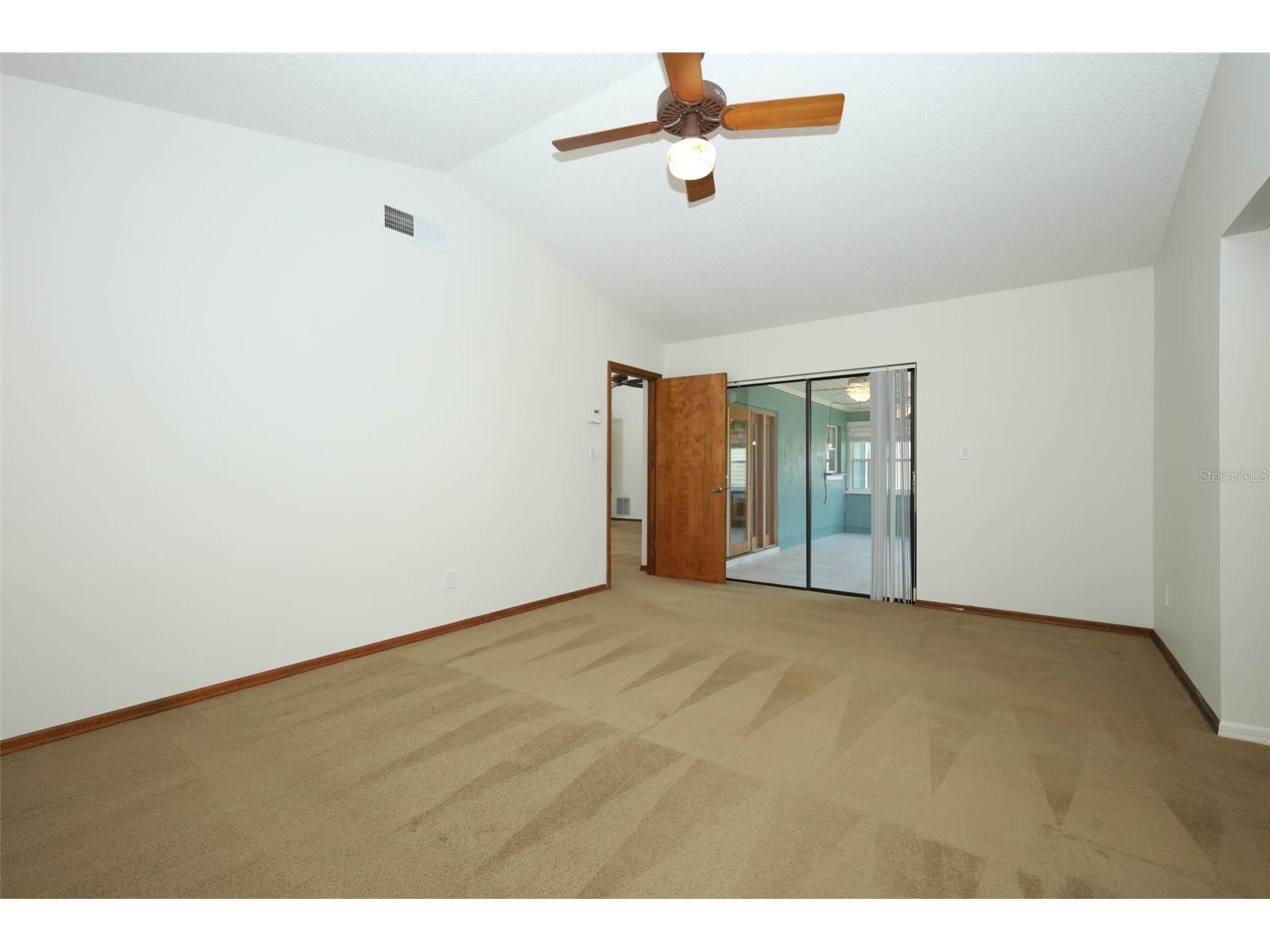 8852 El Prado Avenue Orlando FL 32825 O6407422 image26