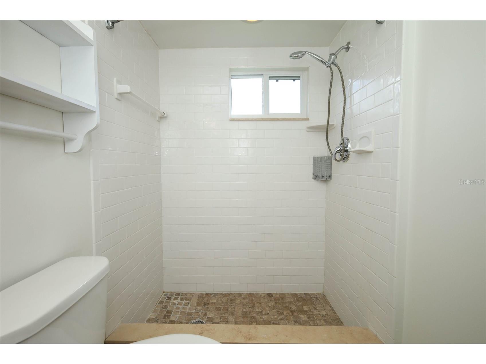 8852 El Prado Avenue Orlando FL 32825 O6407422 image29