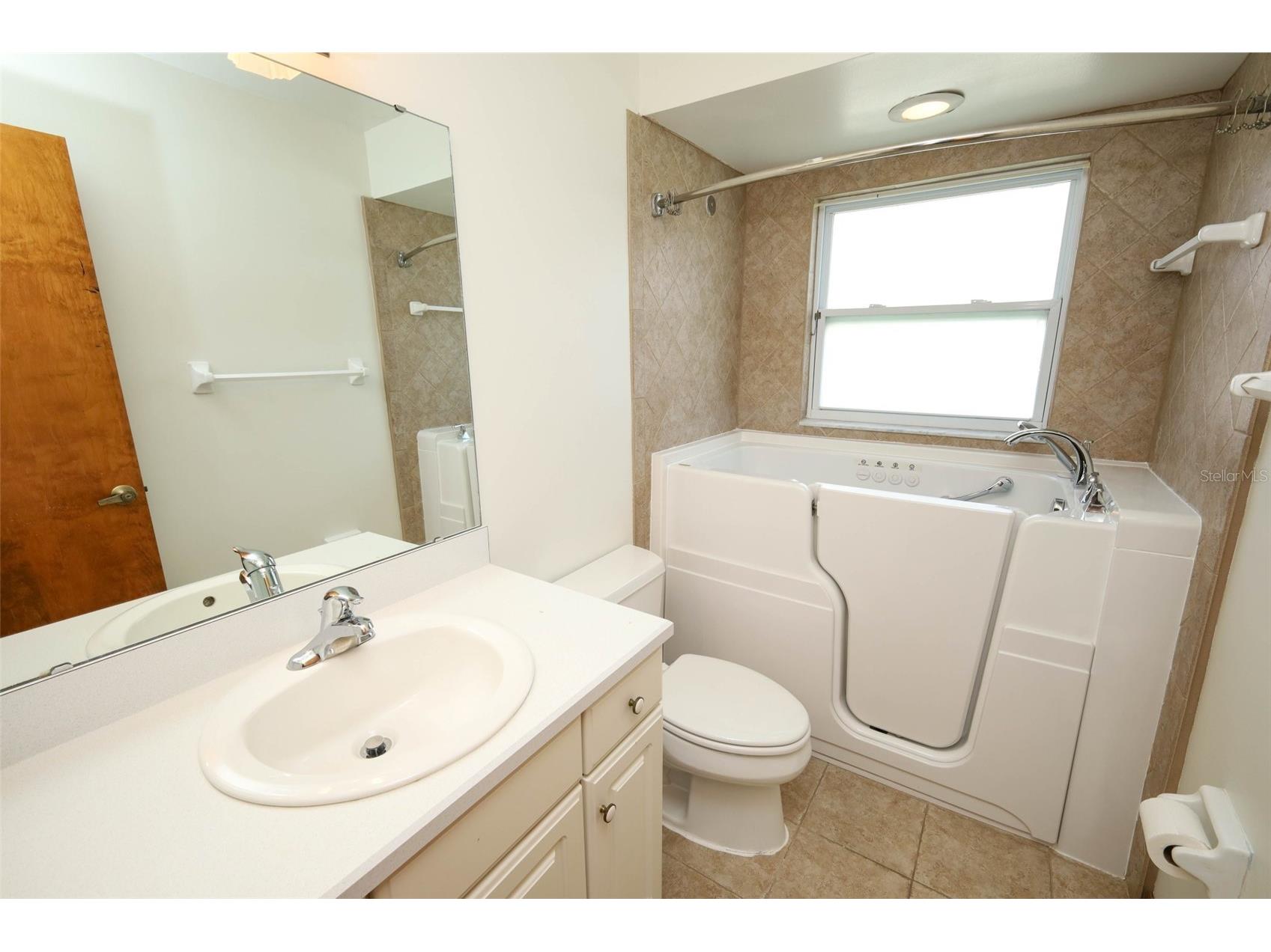 8852 El Prado Avenue Orlando FL 32825 O6407422 image35