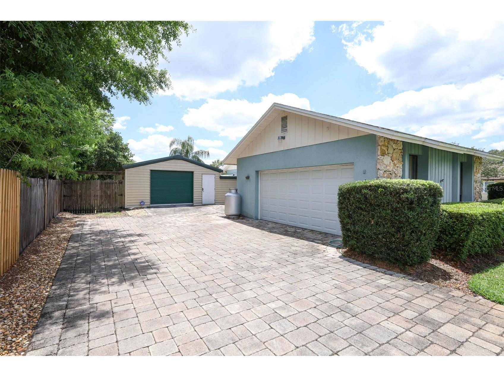 8852 El Prado Avenue Orlando FL 32825 O6407422 image57