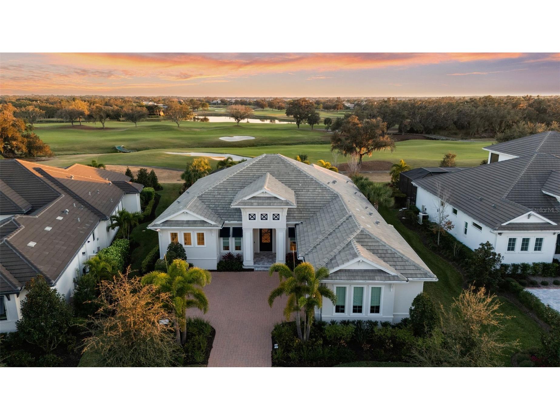 8853 Colonels Court Sarasota FL 34240 A4681770 image1