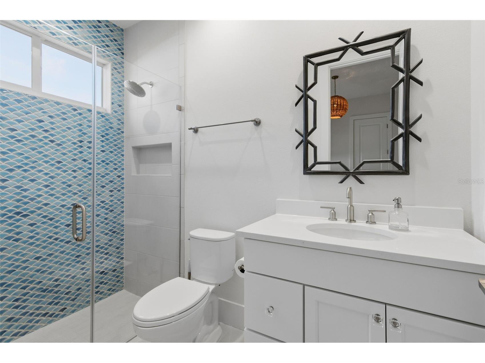 8853 Colonels Court Sarasota FL 34240 A4681770 image16