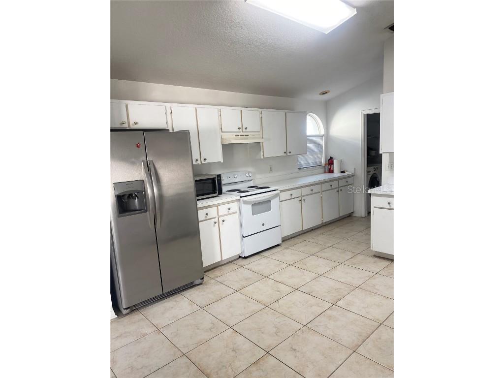 8855 Cypress Hammock Drive Tampa FL 33614 TB8450863 image10