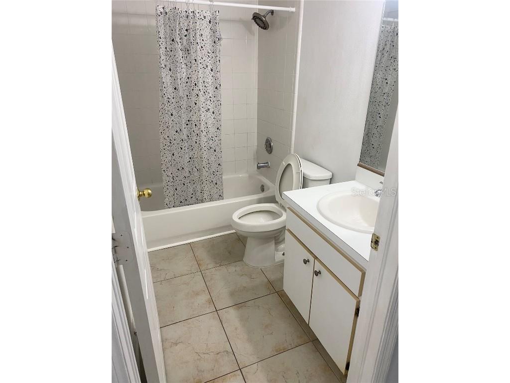 8855 Cypress Hammock Drive Tampa FL 33614 TB8450863 image28