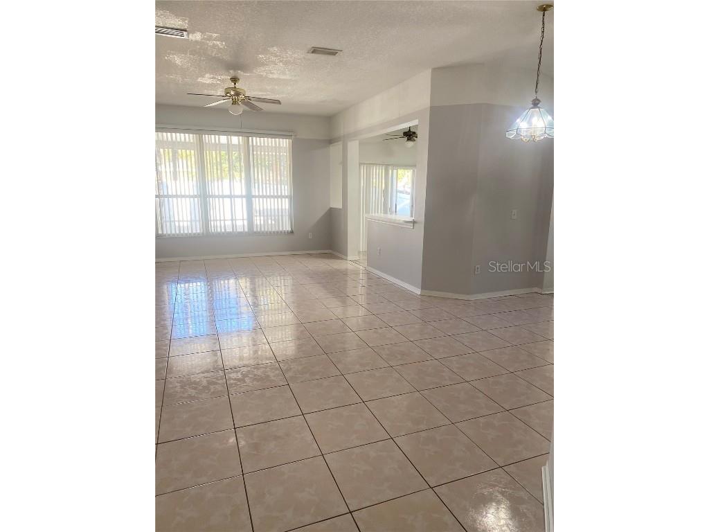 8855 Cypress Hammock Drive Tampa FL 33614 TB8450863 image4