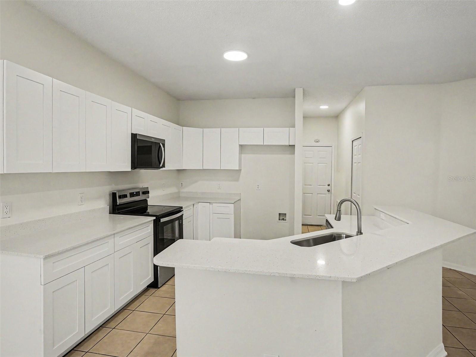 8857 Palisades Beach Avenue Orlando FL 32829 O6409017 image4