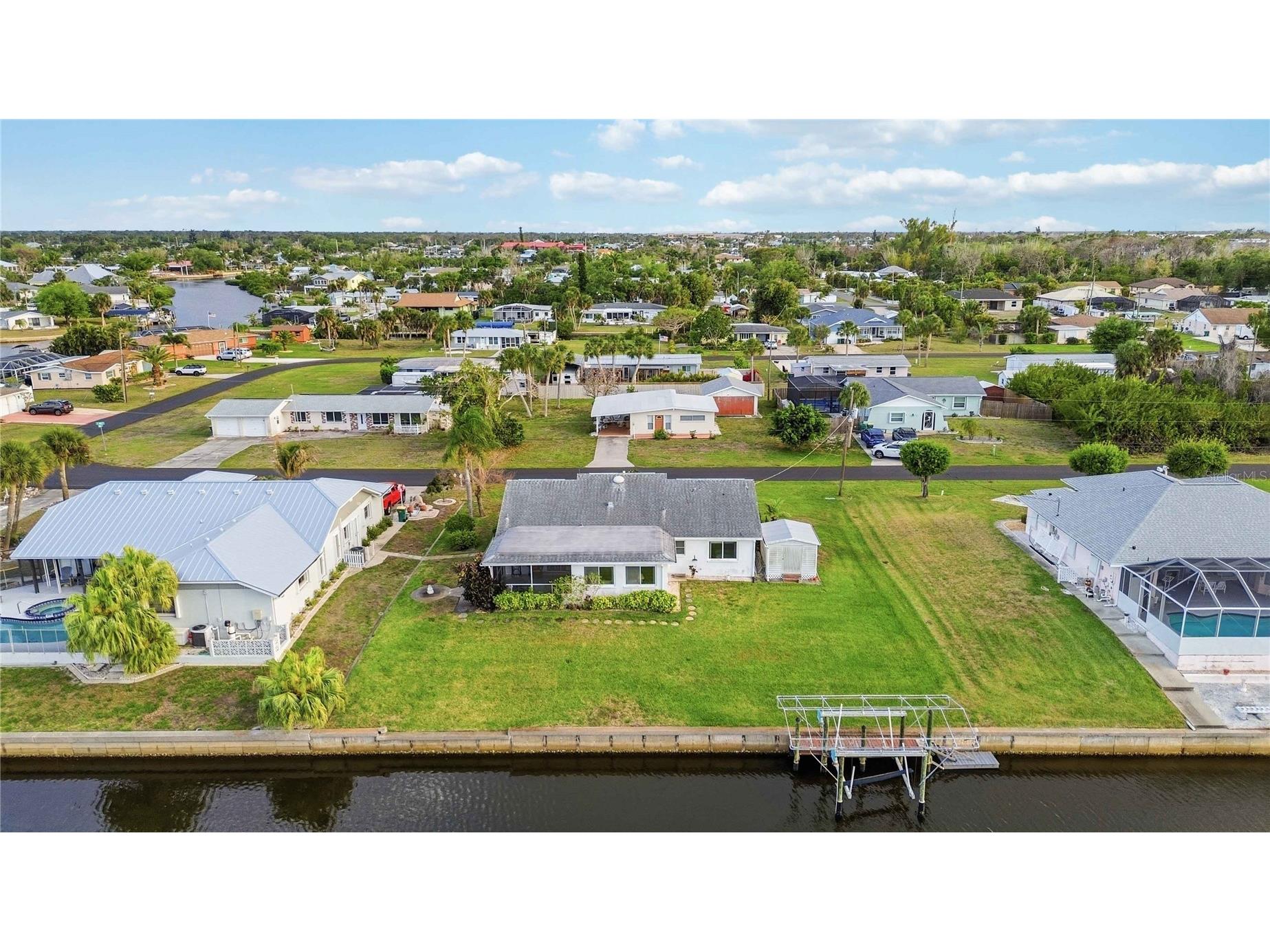 886 E 4th Street Englewood FL 34223 A4688833 image50