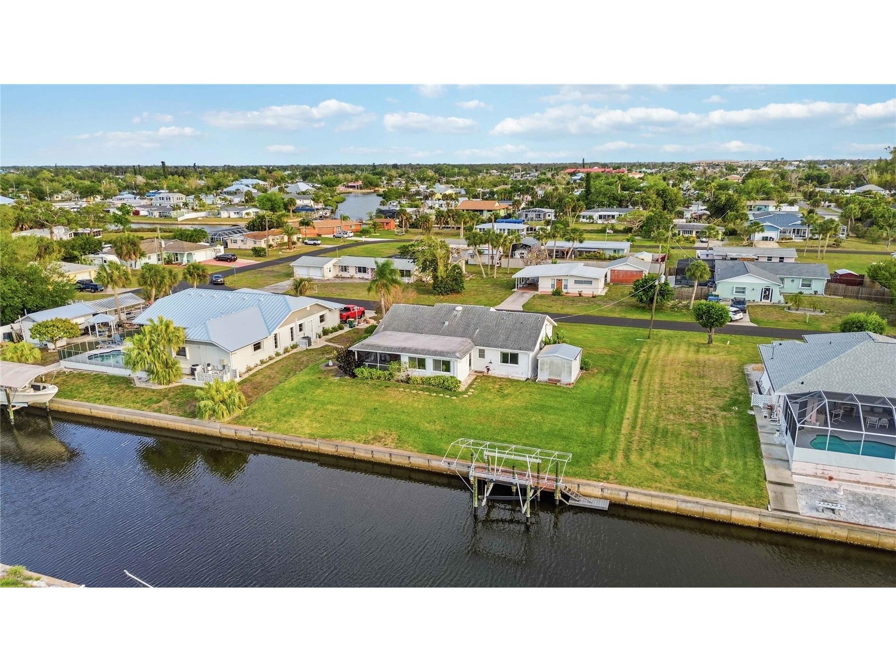 886 E 4th Street Englewood FL 34223 A4688833 image51
