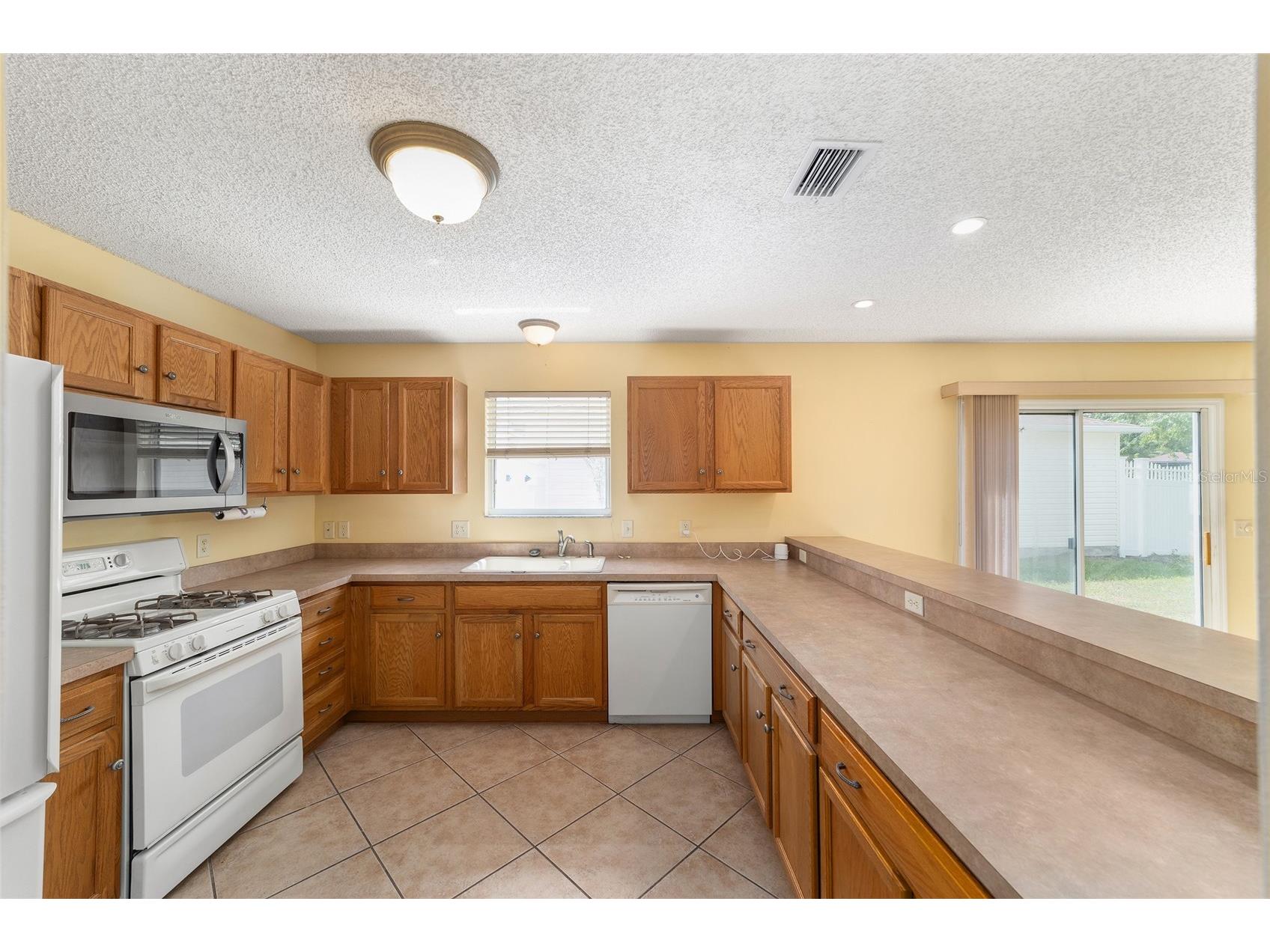 8860 SE 168th Sedgwick Place The Villages FL 32162 G5110693 image12
