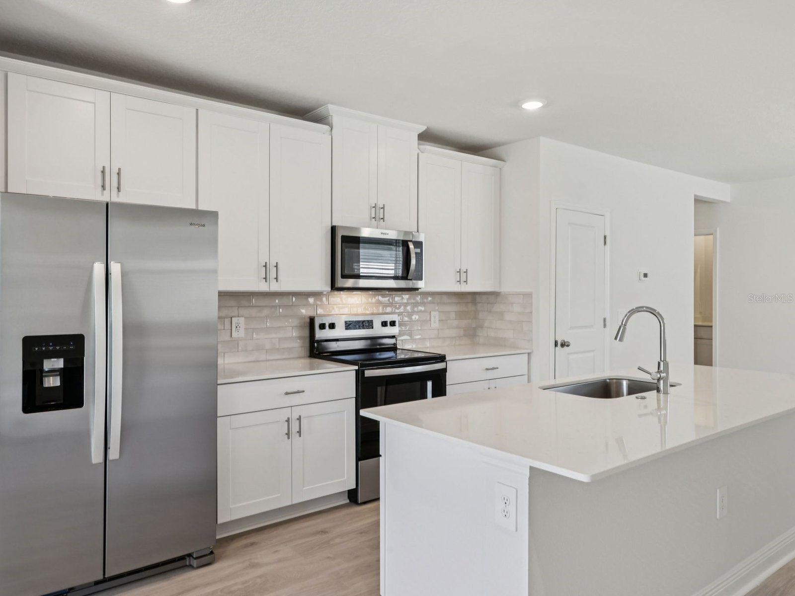 887 Sunshower Drive Lady Lake FL 32159 TB8497866 image4