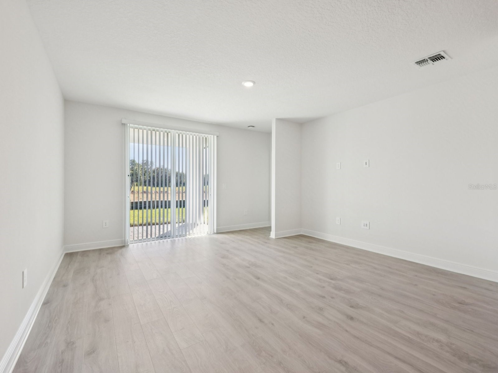 887 Sunshower Drive Lady Lake FL 32159 TB8497866 image7
