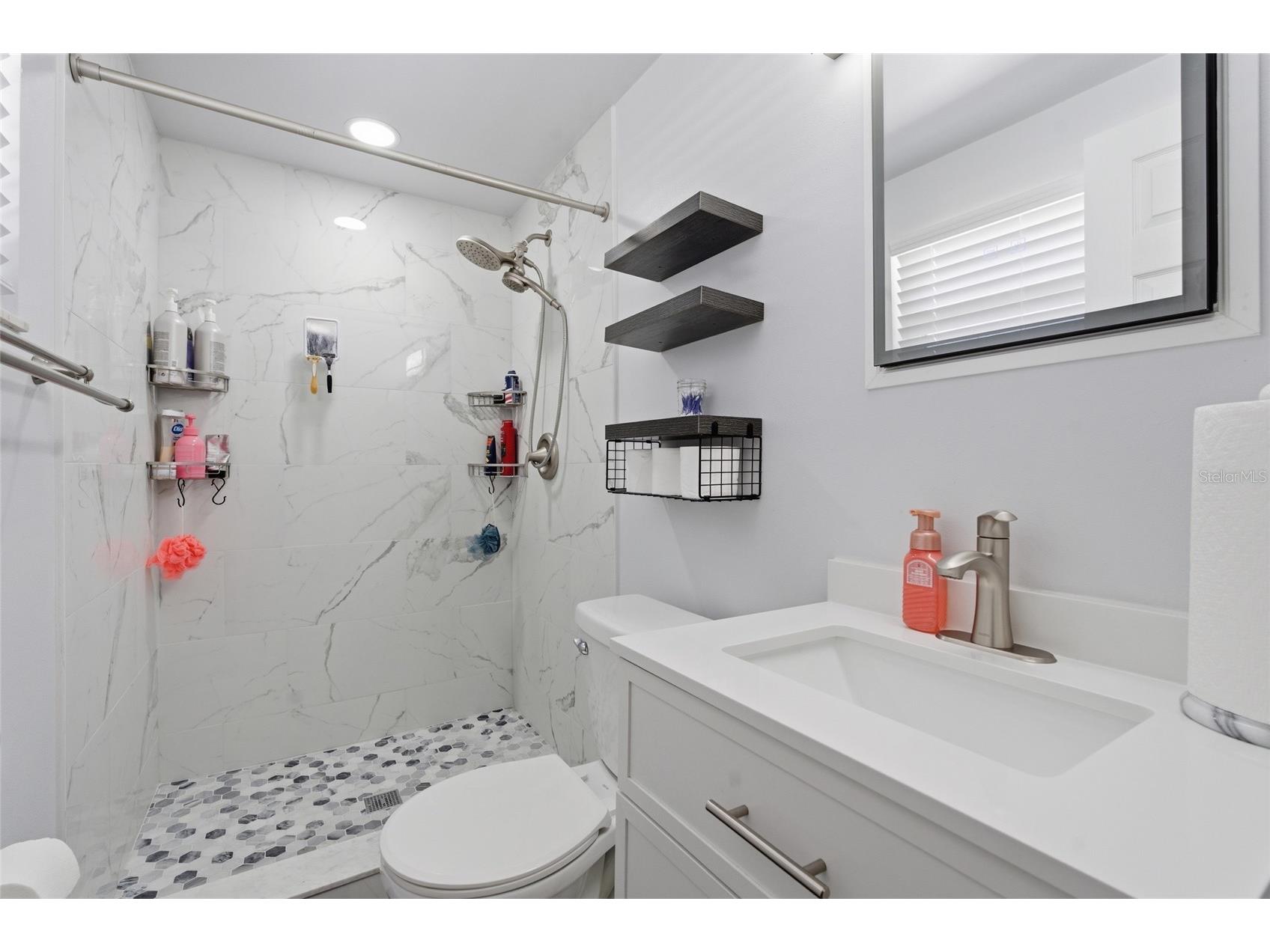 8870 53rd Way N Pinellas Park FL 33782 TB8516452 image28