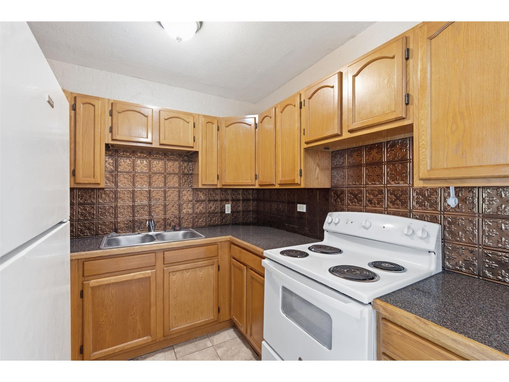 8871 93rd Street Seminole FL 33777 TB8523498 image6