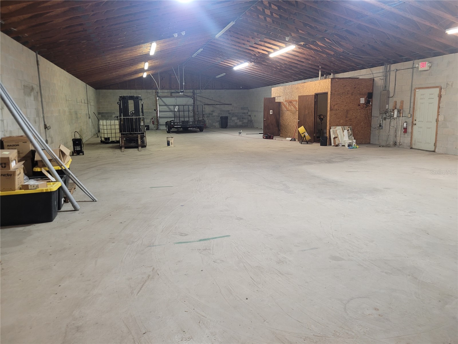 8875 E Highway 25 Belleview FL 34420 OM728573 image10