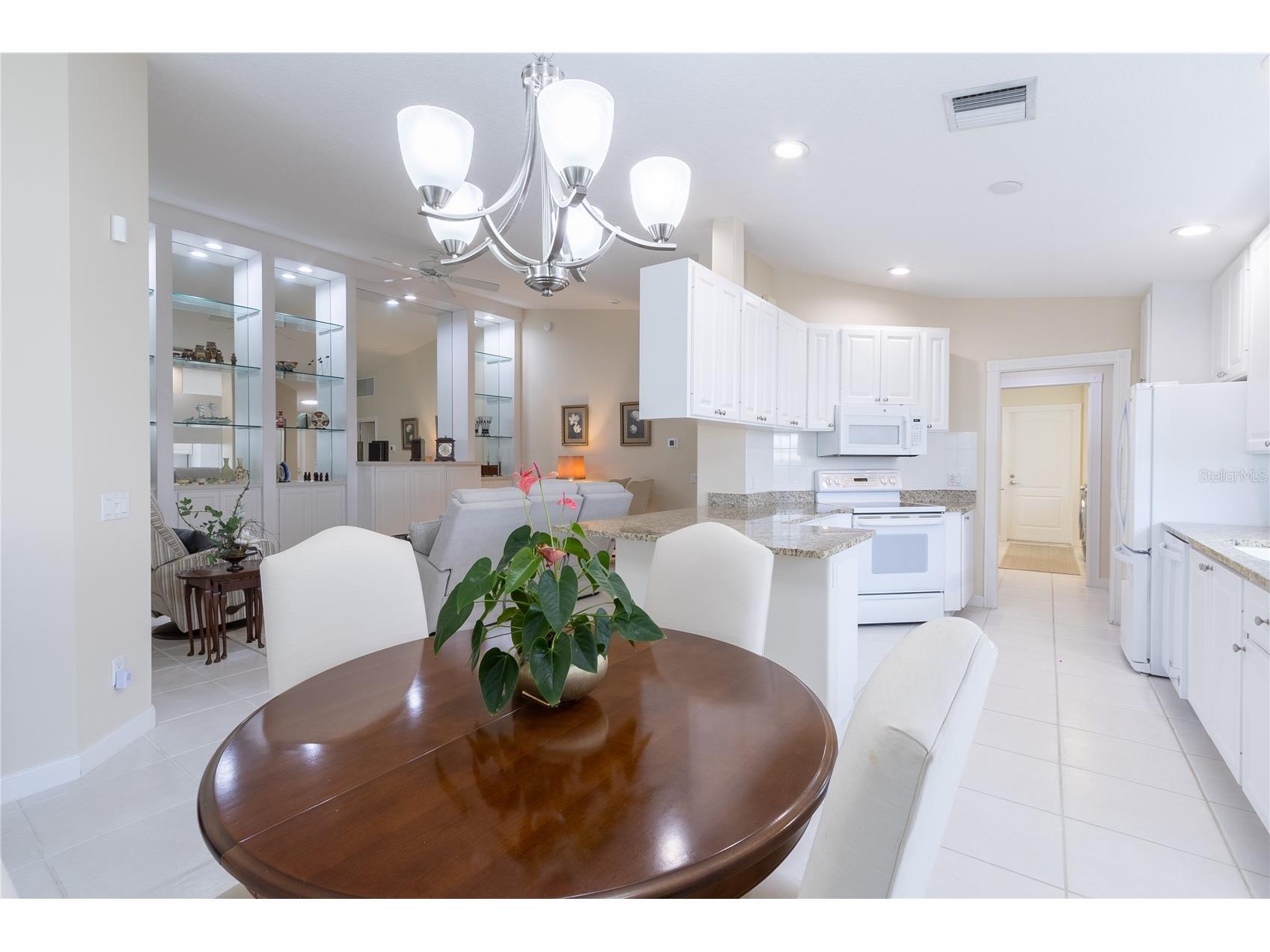 8876 Estepona Court Sarasota FL 34238 A4682408 image17
